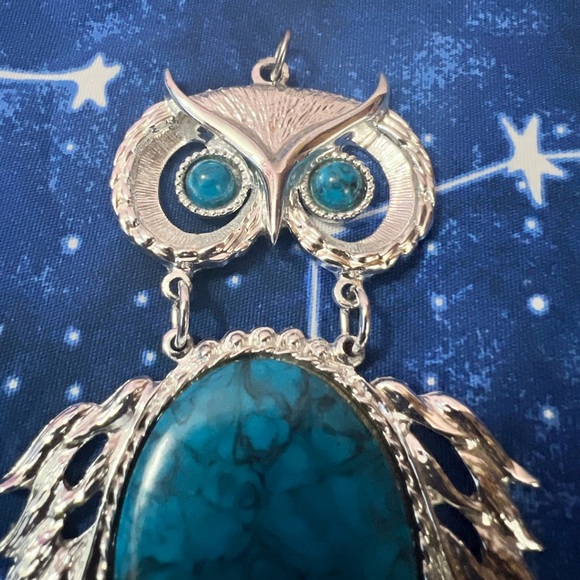 LAST CHANCE! VINTAGE 70's Chunky Turquoise Wise Owl Necklace Pendant - Picture 4 of 5